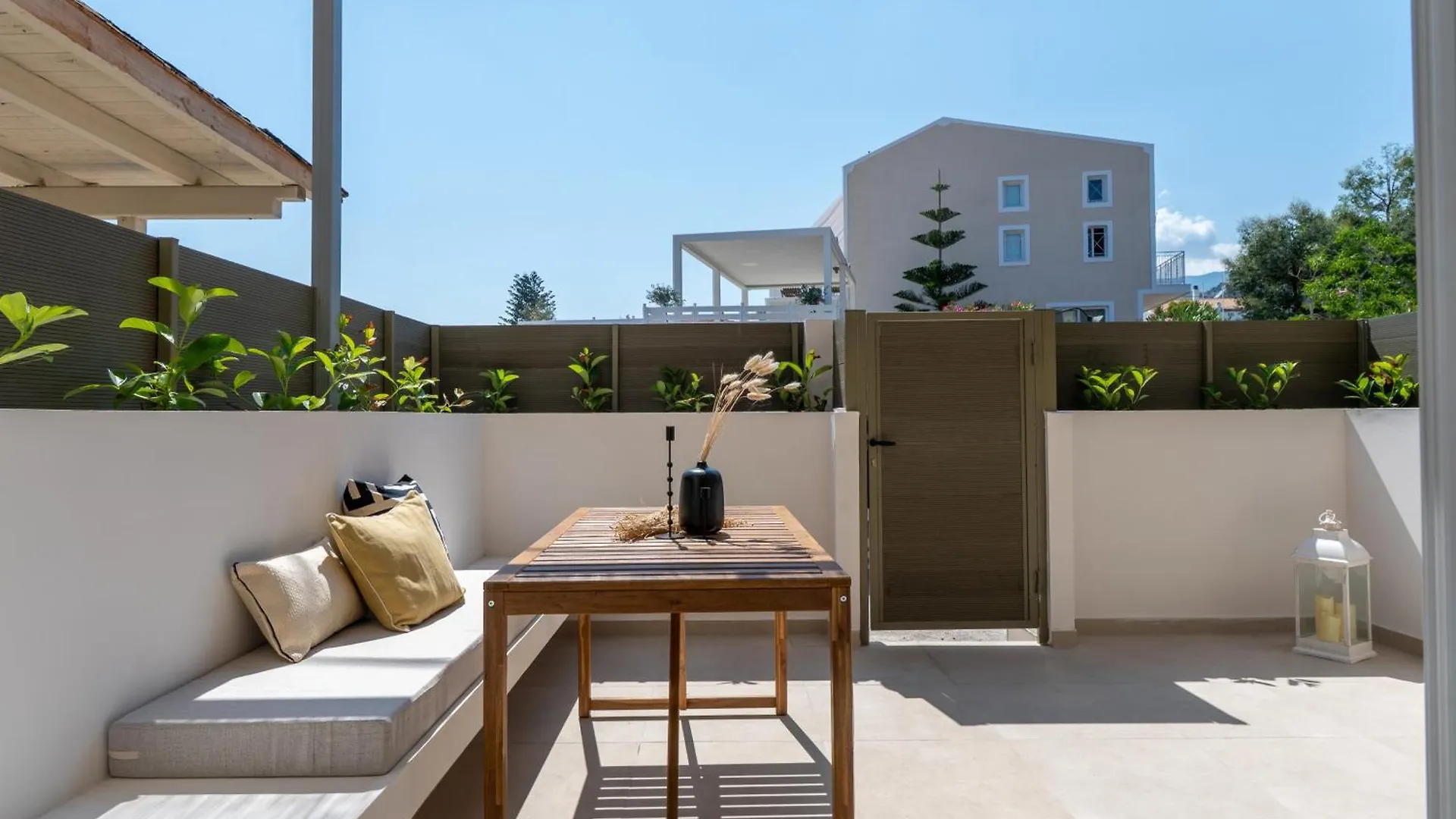 Socrates Apartments Skala  2*, Skala (Kefalonia)